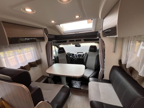 Chausson Titanium 718 XLB Queensbed photo: 2