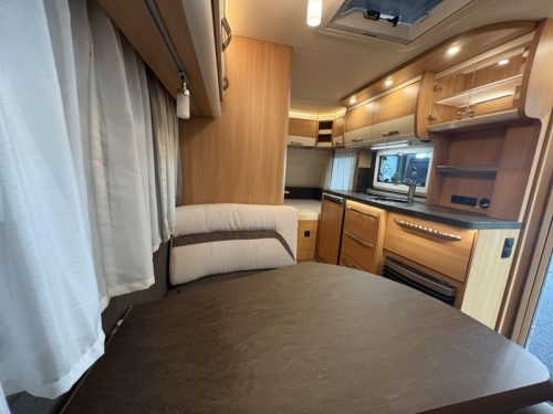 Knaus Sudwind Silver Selection 420 QD luifel - fietsdrager  foto: 21