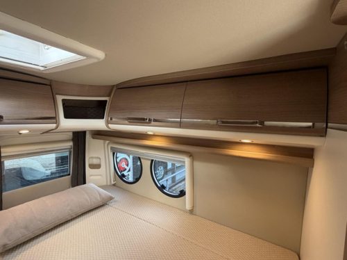 Carthago 640 LE Charming GT Autom&aacute;tico Camas Individuales Panel Solar Suspensi&oacute;n Neum&aacute;tica foto: 21