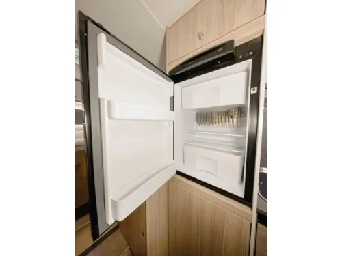 Sunlight T 67 Heavily discounted (62) photo: 10