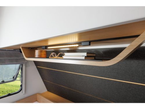 LMC Style 440 D model 2027, French bed photo: 7