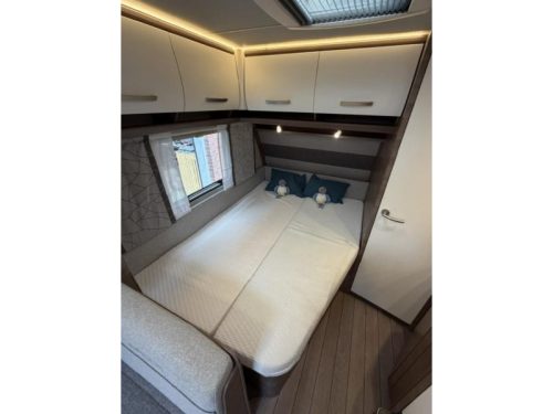Knaus Sport Silver Selection 540 FDK Incl. Mover and Awning photo: 17