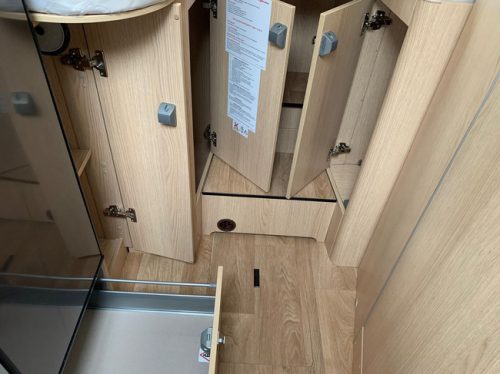 Hymer B MC I 580 Mercedes photo : 17