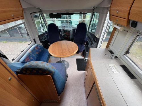 Knaus Travel-Liner 640 Airco,Festbett,Hubdach  Foto: 19