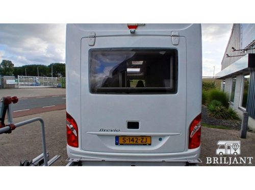 B&uuml;rstner Brevio T-646 .. camping-car unique hors r&eacute;seau photo : 6