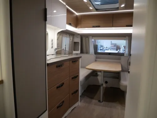 Eriba Nova 445 INKL. RANGIERHILFE und MARKISE  Foto: 14