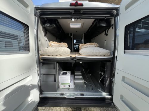 Adria Twin 640 SG SPORTS 9T AUTOMAAT ENKELE BEDDEN+HEFDAK  foto: 21
