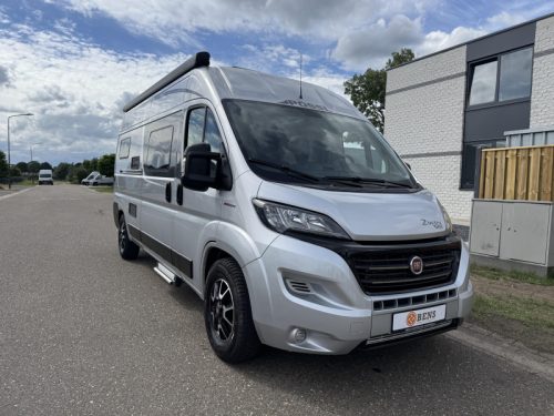 P&ouml;ssl 2Win Plus 600 fixed bed 9tr automatic photo: 2