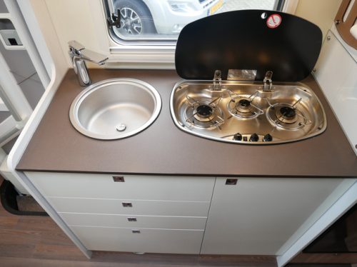 B&uuml;rstner Delfin 690G, Single beds, XXL Garage, XXL Refrigerator!! photo: 12