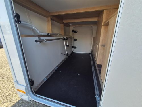 Knaus Sky TI 700 MEG 180hp autom 2 aircos E84 photo: 14