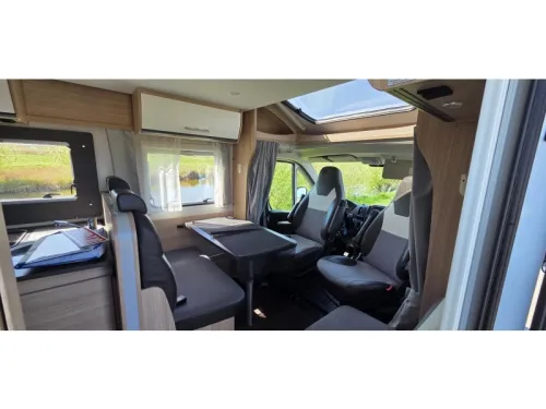 Sunlight T 65 T65 sch&ouml;nes 4-Personen-Wohnmobil Foto: 6