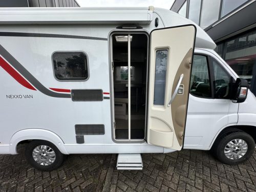 B&uuml;rstner Nexxo Van T 569 photo: 7