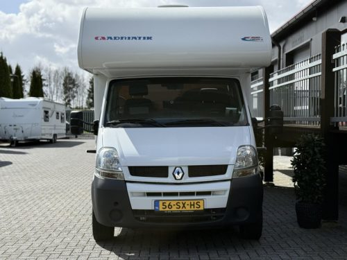 Adria Izola 697 SL Alkoven + L&auml;ngsbetten Foto: 3