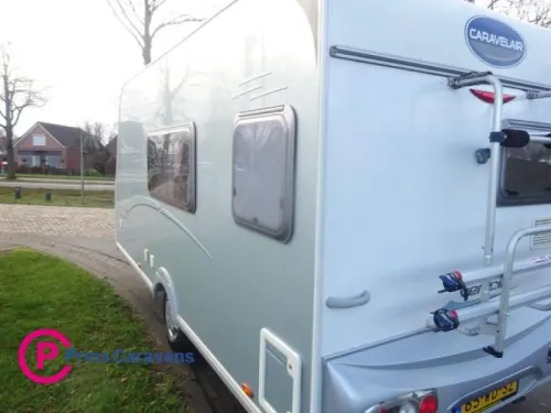 Caravelair Venicia 420 Met Dwars Bed en Treinzit  foto: 6
