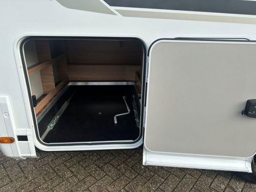 Weinsberg CaraCore 650 MF Autom. 2xairco180PK IFH91 Foto: 5