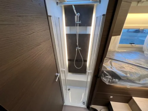 Adria Sonic Supreme 700 DL FACE TO FACE | ALDE Foto: 5