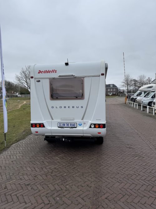 Dethleffs Globebus 1 110 CV, Cama transversal, medio asiento de tren, asientos giratorios, Aire acondicionado de motor, autocaravana cuidada, longitud 6.00 A&ntilde;o 2006 Centro de autocaravanas on the road Marum foto: 26