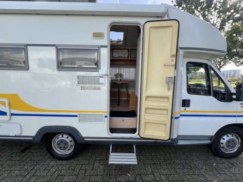 Euramobil Mobil Profila FRANZ&Ouml;SISCHES BETT 6.00M FAHRRADTR&Auml;GER AUF FAHRGESTELL Foto: 4