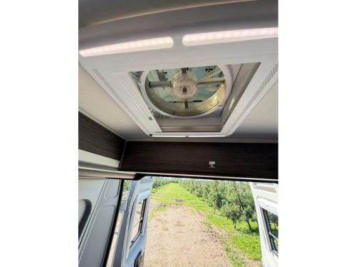 P&ouml;ssl Globecar Globescout R (2 Win R) Kastenwagen / MAXXFAN / Ganzjahresreifen (TOP Zustand) / Angepasste Hinterradfederung / Massenschalter Foto: 12