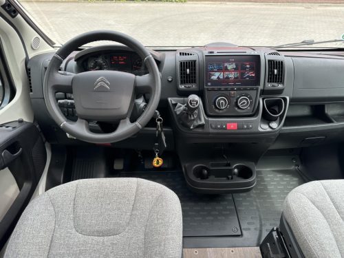 Hymer Exsis 580 PURE E&P leveling system photo: 11