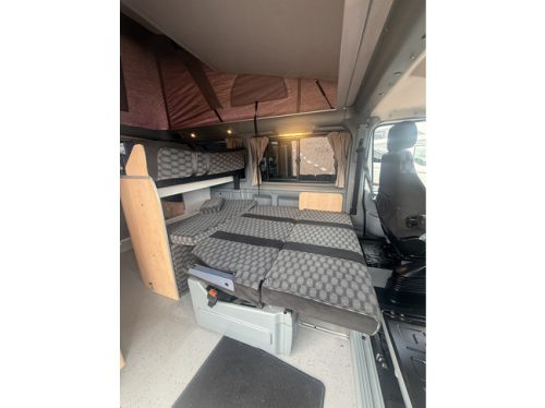 Westfalia ford nugget 4 slaapplaatsen airco hefdak lmv standkachel trekhaak zonnepaneel bearlock photo: 13