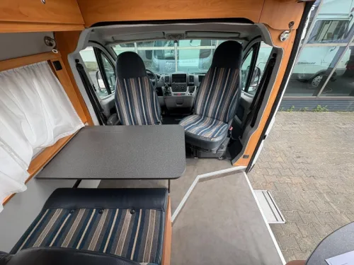 Globecar Globescout 600 130PS, Festbett, Markise Foto: 16