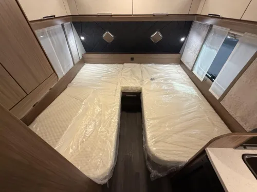 Tabbert Cazadora 460 E single beds photo: 13