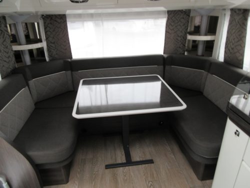 Hobby Prestige 560 UL RONDZIT HOGE KOELKAST Foto: 10