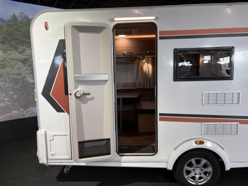 Weinsberg CaraOne Edition HOT 390 QD Vorzelt | Ex-Vermietung Foto: 6