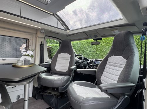 Adria Twin Supreme 640 SGX 140 hp AUTOMATIC 9-Speed Euro6 Fiat Ducato 8 Maxi **Single beds height adjustable/4 seats/Roof air conditioning photo: 7