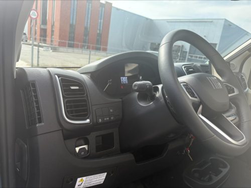 Carado CV 640 PRO+ 180PS + Heavy Chassis Foto: 14