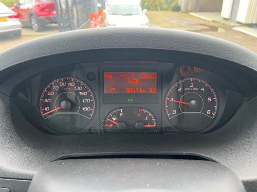 Dethleffs Globebus Syst&egrave;me de nivellement Lits jumeaux Climatisation R&eacute;gulateur de vitesse Raccordement gaz fixe photo : 10
