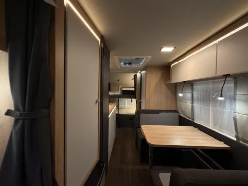 Knaus Sport Platinum 500 QDK Platinum+Boden+1800KG Foto: 14