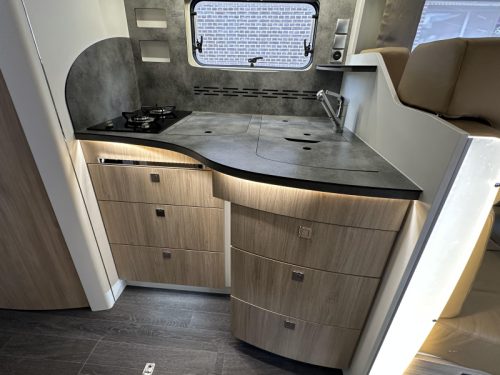 Autocaravana Integral Frankia Platin I 7900 GD Mercedes, E&P, Lithium foto: 13