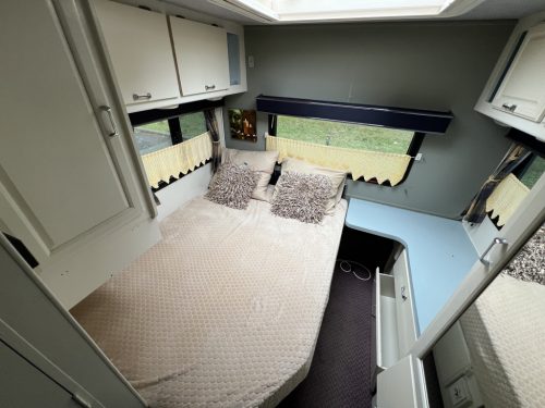 Ford Travelmaster V8 AMERIKAAN FRANSBED+ALKOOF+RONDZIT AIRCO foto: 2