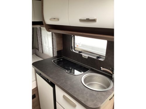 Knaus Sport Silver Selection 400 QD Rangierhilfe, Klimaanlage, Markise Foto: 9