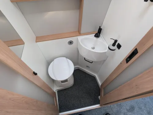 La Strada Avanti 180hp Auto. single beds  photo: 15