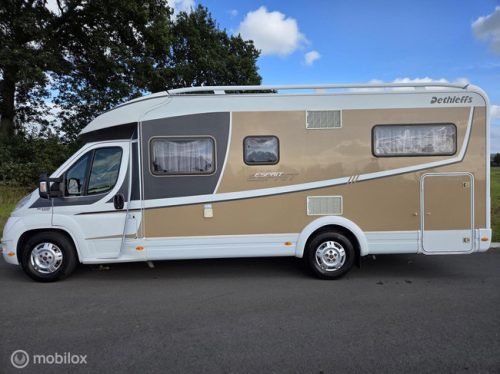 Dethleffs T 6810 Gold 2014 ☆Einzelbetten-XXL Garage-Euro5☆ Foto: 4
