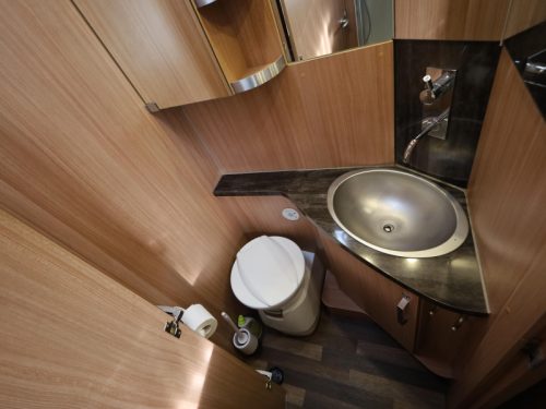 Knaus Sky I 700 LEG Automatic - without drop-down bed photo: 14