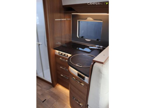 Camping-car Hymer BMC-I 680 177cv Automatique | Chauffage Alde | Placards au lieu de lit escamotable | Lits jumeaux | Convertisseur | Climatisation de toit | Ch&acirc;ssis SLC | Toit GFK| photo: 13