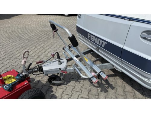 Fendt Saphir 470 F transverse bed dinette toilet photo: 14