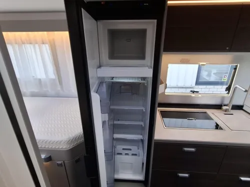 Adria Compact Supreme DL 2027 FULL Option Black ed Foto: 13