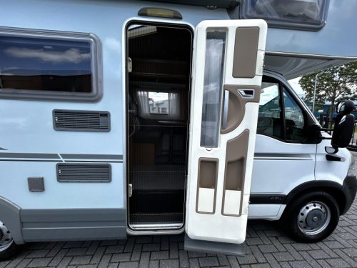 Knaus Sport TR Alkoven/Querbetten/2008/Klima Foto: 6