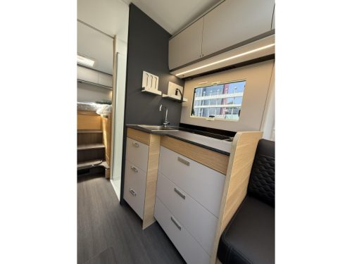 Adria Coral 650 DL - AUTOMAAT Foto: 9