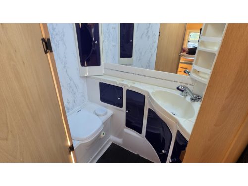 TEC Rotec 640 royale 6 Personen Wohnmobil!  Foto: 7