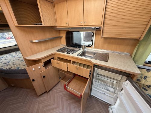 B&uuml;rstner Ventana 500 TS FRENCH BED CIRCULAR SEATING AWNING photo: 10