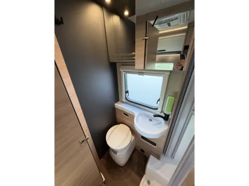 Knaus L!ve Wave Platinum 700 MEG 2x Airco, Thule lift  photo: 15