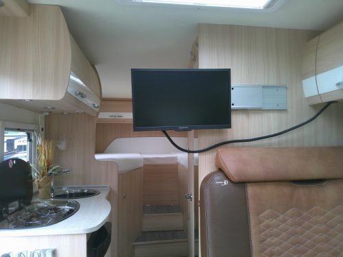 B&uuml;rstner Travel Van 620 Kompaktes Wohnmobil Foto: 8