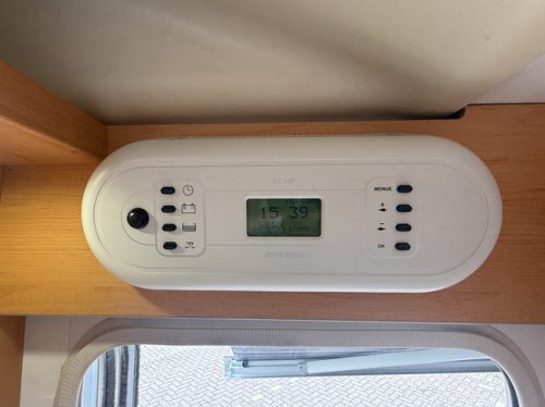Hymer C 644 alcove transverse bed+bunk bed full options in very good condition air conditioning awning TV electric dish 2x solar panels large garage inverter tow bar photo: 12