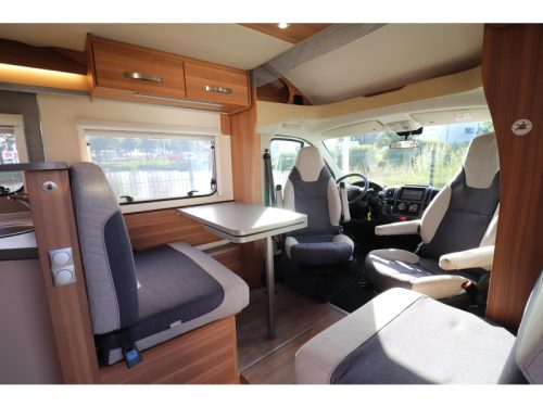 Weinsberg CaraLoft 700 MEH Camas individuales foto: 11